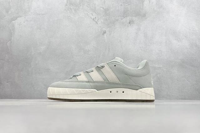 Xl版 Adidas Adimatic Low 马蒂奇系列低帮 复古鲨鱼面包鞋运动休闲滑板板鞋 整个鞋面由色彩艳丽的麂皮制成 搭配品牌标志性大尺寸三条纹 Log