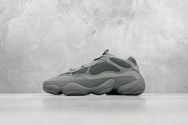 福利特价 Adidas Yeezy Desert Rat 椰子500老爹鞋 原档案数据还原 100%原材 承袭yeezy500最新设计理念 鞋面采用皮革 麂皮和