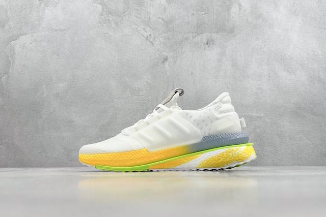 Adidas X Plrboost Boost 系列正式曝光 新一代的ulrtra Boost 21在中底的部分添加了更多的boost材质面积 除了部分标志性的