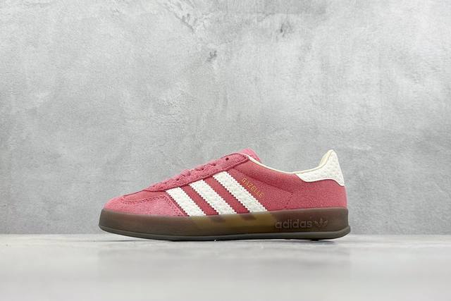 Adidas Originals Samba Handball Spezial Og 此款以简约大方的造型设计 给人以随性休闲的时尚格调 穿着舒适轻便 运动灵活