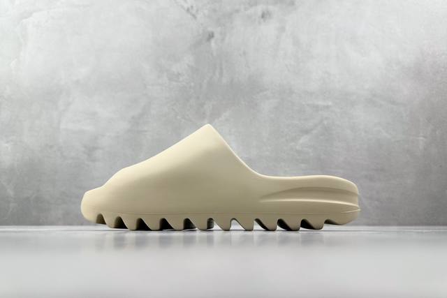 Gt版 全新外贸大厂出品 品质超稳 Adidas Originals Yeezy Slide 骨白色 Bone 货号 Fw6345 尺码 Us4 37 Us5