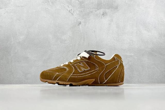 Miumiu缪缪 X New Balance Nb530 情侣款 休闲 运动鞋 阿甘鞋 德训鞋 原版开发 经典nb530运动鞋中汲取灵感推出了自己的迭代版本53