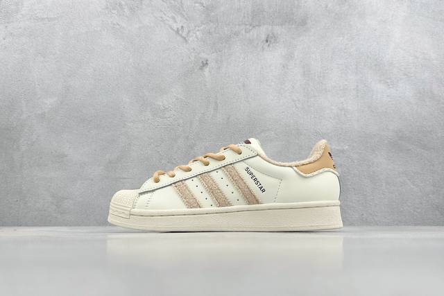 Adidas Originals Superstar W 渠道正品订单 诠释市场最高工艺水平 贝壳头经典小白板鞋 专柜上架同步配色 全鞋进口头层皮料打造 区别市