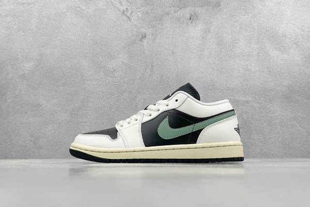 K版 Air Jordan 1 Retro Low Wmns Jade Smoke 黑绿 官方同步新色 原装级产物 拒绝公底 立体鞋型 细节完美 高清洁度 购置