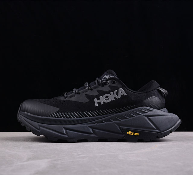 Hoka Skyline-Float X 为hoka首双搭载pebax推进板的户外登山鞋 为近期大受欢迎的快速登山趋势打造 可同时对应越野跑与快速登山需求 90