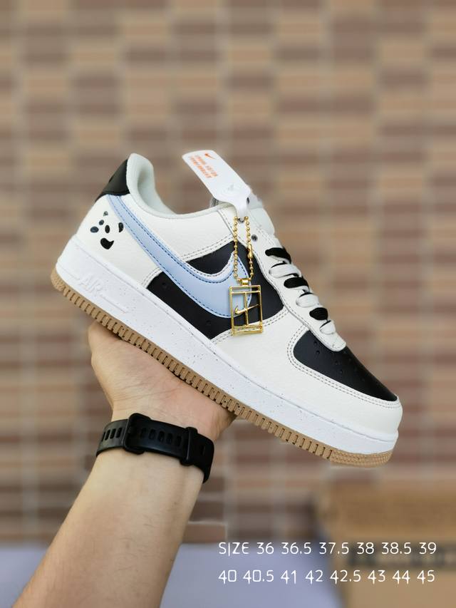 头层 耐克 Nike Air Force 1 空军一号运动鞋 设计灵感源自摔跤运动，助你发挥天赋，震撼全场。华丽设计搭配优质皮革，契合不同造型，增添夺目风采，打