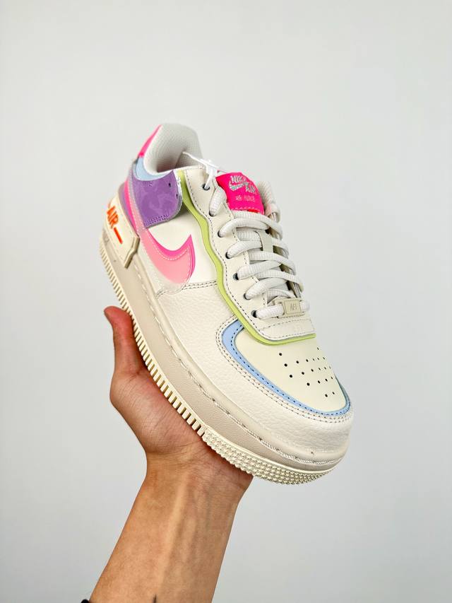 Air Force 1 Shadow 轻量增高低帮百搭板鞋 拼接马卡龙 全新少女系解构主义设计 双层轻量eva发泡中底+防滑rb橡胶外圈底鞋底 货号：Cu301