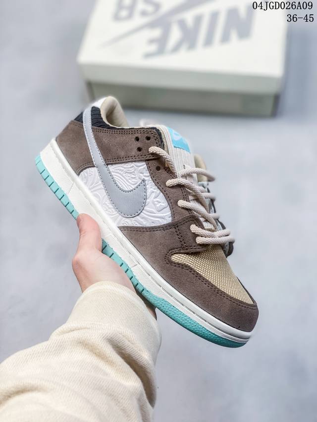 公司级带半码 耐克nike Sb Dunk Low 扣篮系列复古低帮休闲运动滑板板鞋。采用脚感柔软舒适zoomair气垫，有效吸收滑板等极限运动在落地时带来的冲