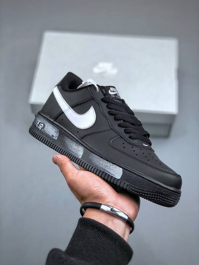 Nike Air Force 1 Low 07 黑白涂鸦原楦头原纸板 打造纯正低帮空军版型专注外贸渠道 全掌内置蜂窝气垫 原盒配件 原厂中底钢印、拉帮完美 官方