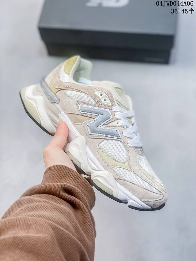 New Balance Nb 9060 鞋款灵感源自设计师本人对夏日的怀日回忆。鞋面大身由空间双格及磨砂鞋面拼接而生，配以柔和、温暖的粉橘色调，夏日氛围拉满采用