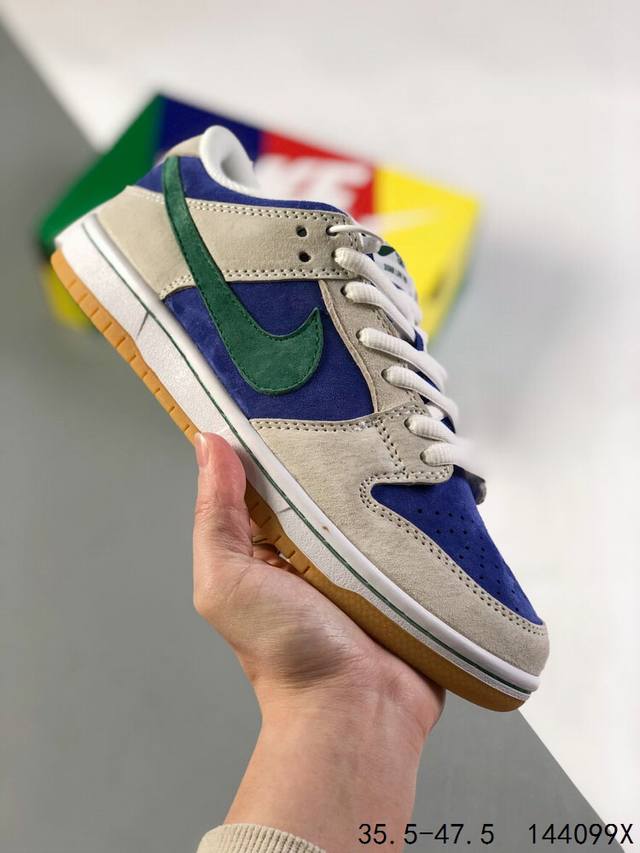 公司级真标带半码！ 耐克nike Sb Dunk Low 复古低帮休闲运动滑板板鞋。采用脚感柔软舒适zoomair气垫，有效吸收滑板等极限运动在落地时带来的冲击