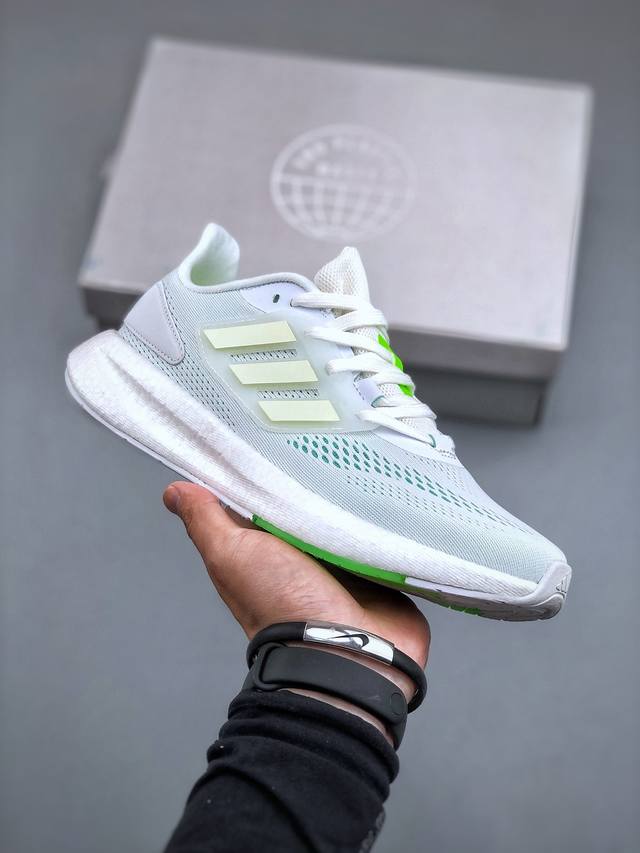 阿迪达斯 Adidas 超弹跑步系列pureboost 22 新款稳定排汗减震回弹防滑耐磨跑步运动鞋跑步鞋。含再生材料的短距离跑步鞋，Pureboost系列跑鞋