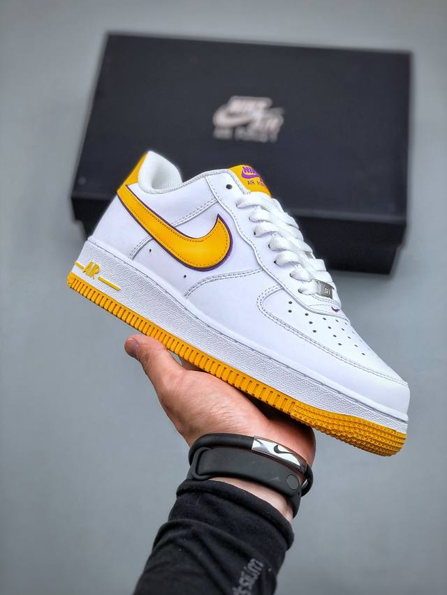 Nike Air Force 1 Low 07 原楦头原纸板 打造纯正低帮空军版型专注外贸渠道 全掌内置蜂窝气垫 原盒配件 原厂中底钢印、拉帮完美 官方货号：F