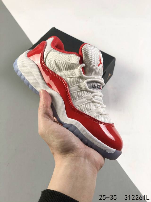 萌娃童鞋！乔丹11代 Nike Air Jordan 11 Retro 乔11 高帮运动篮球鞋 Aj11代经典设计，深受球员与球迷喜爱 是 Jordan 品牌的