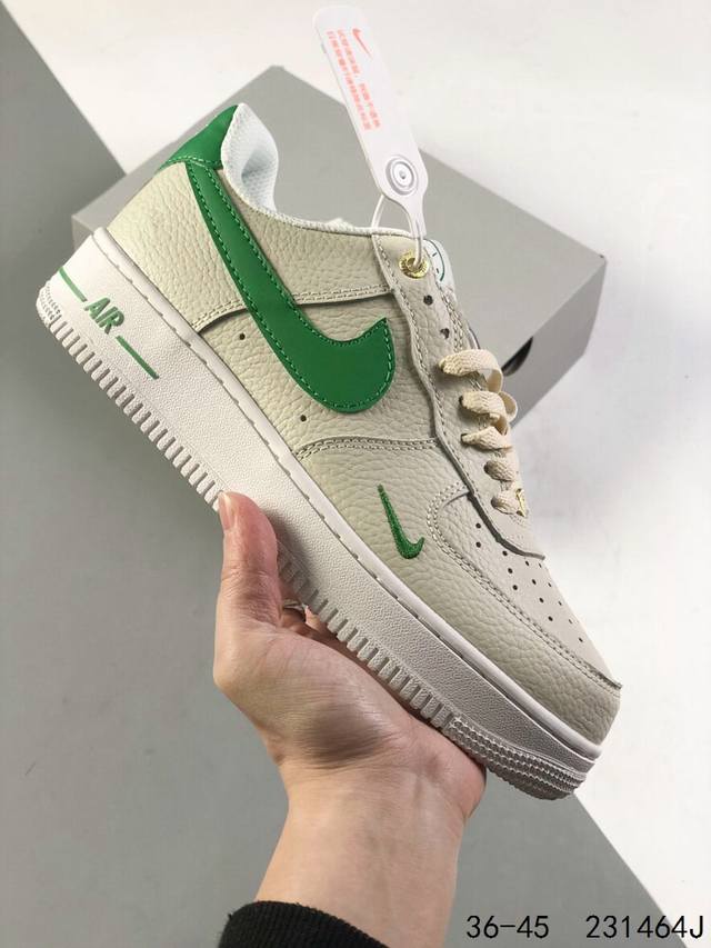 全二层皮！耐克nike Air Force 1 Low 空军一号 低帮百搭休闲运动板鞋 柔软、弹性十足的缓震性能和出色的中底设计，横跨复古与现代的外型结合，造就