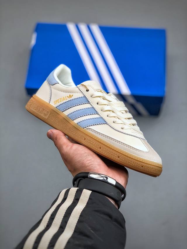 Adidas Handball Spezial 纯原版本阿迪达斯经典款 复古休闲板鞋 #全鞋采用反毛皮制作 牛筋耐磨大底 承载青春情怀的板鞋 经典三条杠装饰鞋侧