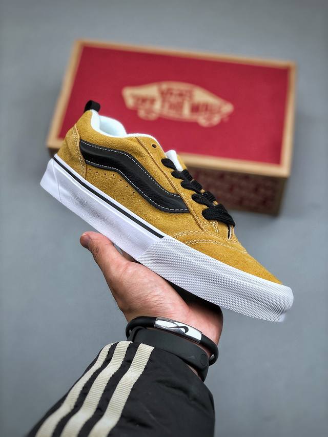 范斯官网正确版本 Vans Kun Skool 舒适百搭 防滑减震 低帮板鞋 男女款黄黑 货号 Vn0009Qc5Qj1尺码：35 36 36.5 37 38