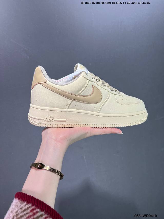 公司级nike Air Force 1 Low 公司级 原楦头原纸板 打造纯正空军版型 专注外贸渠道 全掌内置蜂窝气垫 原盒配件 原厂中底钢印、拉帮完美 官方货