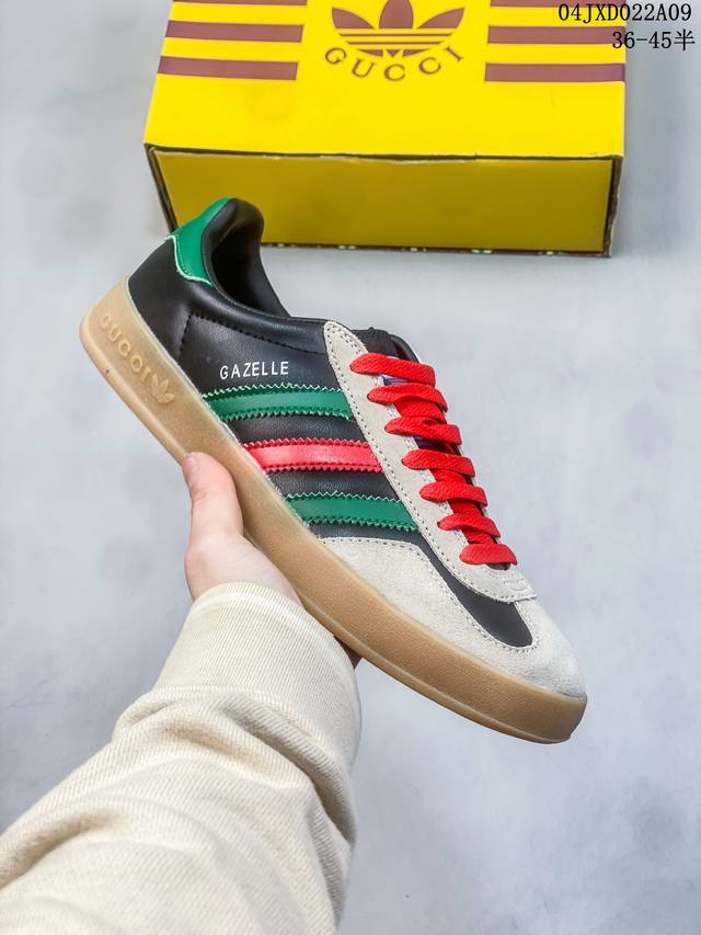 Gcci X Adidas Gazelle 联名款 阿迪达斯三叶草低帮休闲鞋 桑巴复刻 织物材质 真标带半码 Size:36-45码 04Jxd022A09