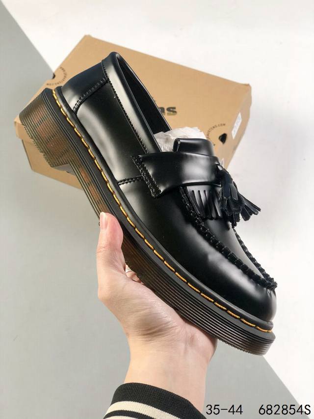 著名工鞋品牌-马汀博士dr. Martens 1461 Smooth Leather Platform系列低帮英伦骑士朋克复古厚底粗跟增高马丁靴 尺码：如图 I