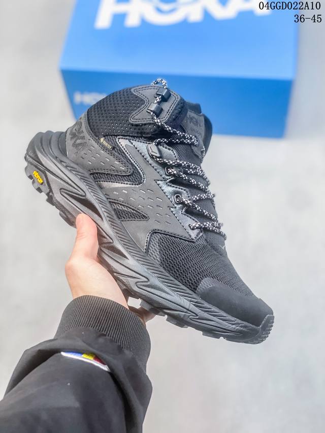 Hoka One One Anacapa Mid Gtx 专业越野跑步 1122018 Bblc此多功能款式采用皮革工作组认证的轻质皮革制成，衣领、网眼和鞋带均