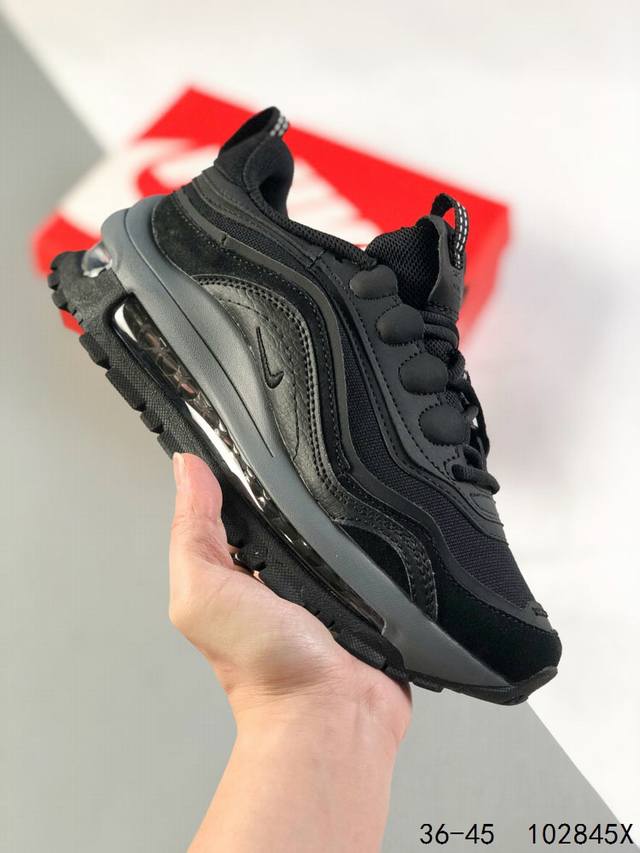 耐克nike Air Max 97 Futura 全新运动休闲跑步鞋！Futura系列是nike通过解构重塑，将鞋款重新演绎的一个系列，这次就以air Max