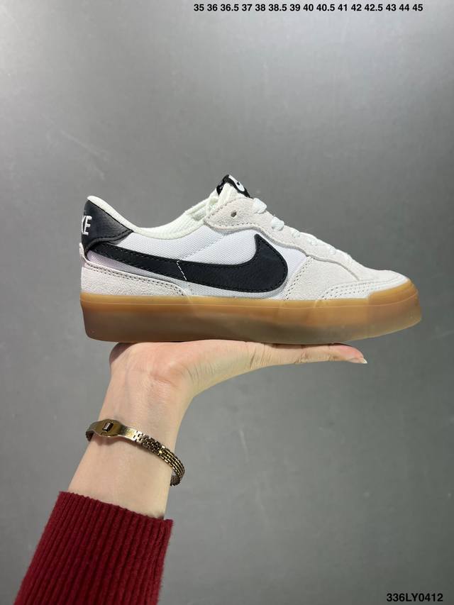 Nike 耐克 Sb Zoom Pogo Plus 滑板鞋复古低帮休闲鞋青年学生运动鞋滑板鞋 新鞋上脚即可带来自然舒适的穿着感受，混合材料设计，塑就出众质感和非