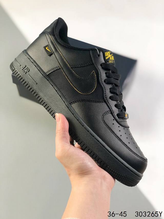 公司级真标带半码！ 耐克nike Air Force 1 Low 空军一号 低帮百搭休闲运动板鞋 柔软、弹性十足的缓震性能和出色的中底设计，横跨复古与现代的外型