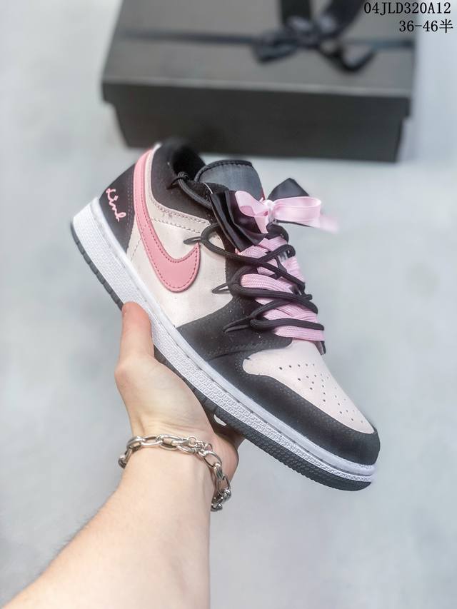 耐克 乔丹air Jordan 1 Low Aj1 乔1 乔丹1代aj1 低帮复古文化休闲运动篮球鞋。该鞋款从 1985 年元年款汲取设计灵感，焕新演绎简约经典