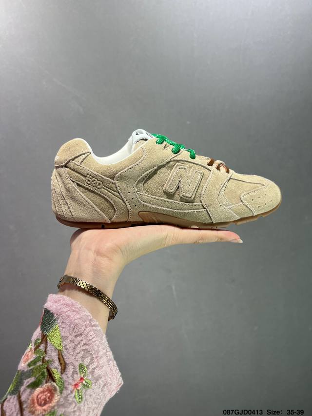 核心私 公司级miumiu缪缪 X New Balance Nb530 情侣款 休闲 运动鞋 阿甘鞋 德训鞋 原版开发 经典nb530运动鞋中汲取灵感推出了自己