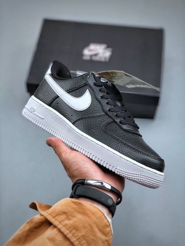 Nike Air Force 1 Low 公司级原楦头原纸板 打造纯正空军版型专注外贸渠道 全掌内置蜂窝气垫 原盒配件 原厂中底钢印、拉帮完美 官方货号：Ct2