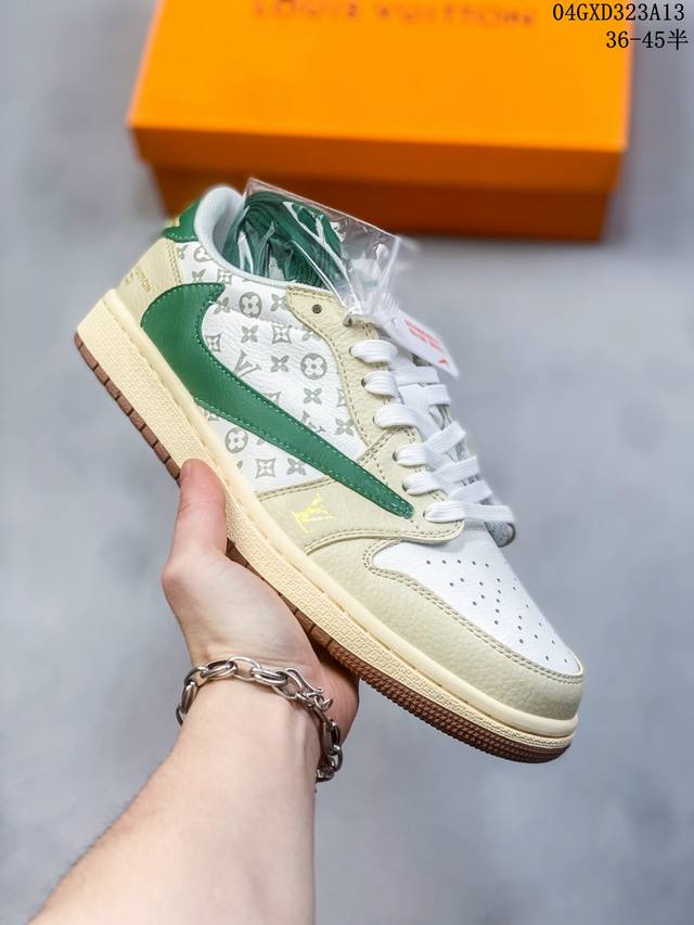 Lv路易威登-酒红银勾 海外官方同步发售，路易威登louis Vuitton 联名定制耐克nike Dunk Low 板鞋。意大利头层牛皮与进口猪八革的搭配，鞋