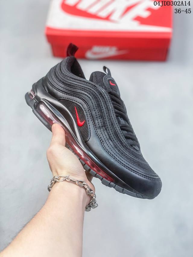 Nike Air Max 97 Fen耐克97子弹头气垫 小潘气垫 、细节、走线、简约搭配，巧妙的运用了 Air Max 97 的鞋面条纹设计。全掌大容量 Ni