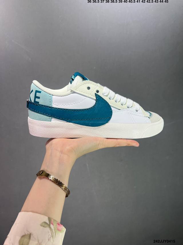 Nike Blazer Low ‘77 Jumbo 原装配色 纯原批次 区别市面版本全新焕新升级经典 Blazer 鞋款，大号 Swoosh 突出新时代更加张扬