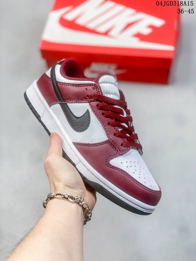 公司级带半码 耐克nike Sb Dunk Low 扣篮系列复古低帮休闲运动滑板板鞋。采用脚感柔软舒适zoomair气垫，有效吸收滑板等极限运动在落地时带来的冲