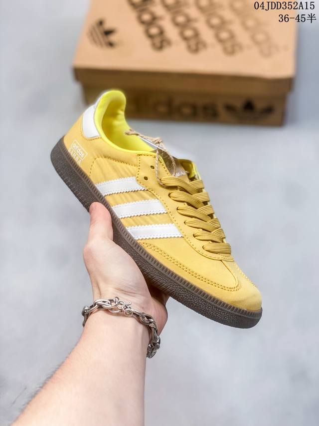 36-45半 真标带半码 Adidas Originals Samba Og 阿迪达斯 低帮 海军蓝 桑巴低邦防滑板鞋 鞋身整体以海军蓝尼龙呈现，搭配蓝色翻毛皮