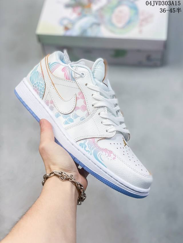 公司级air Jordan 1 Low Philippines 低帮 Aj1 乔丹1代 Aj1 乔1 低邦 御龙青花 龙年限定 白蓝乔丹篮球鞋系列 整双鞋采用大