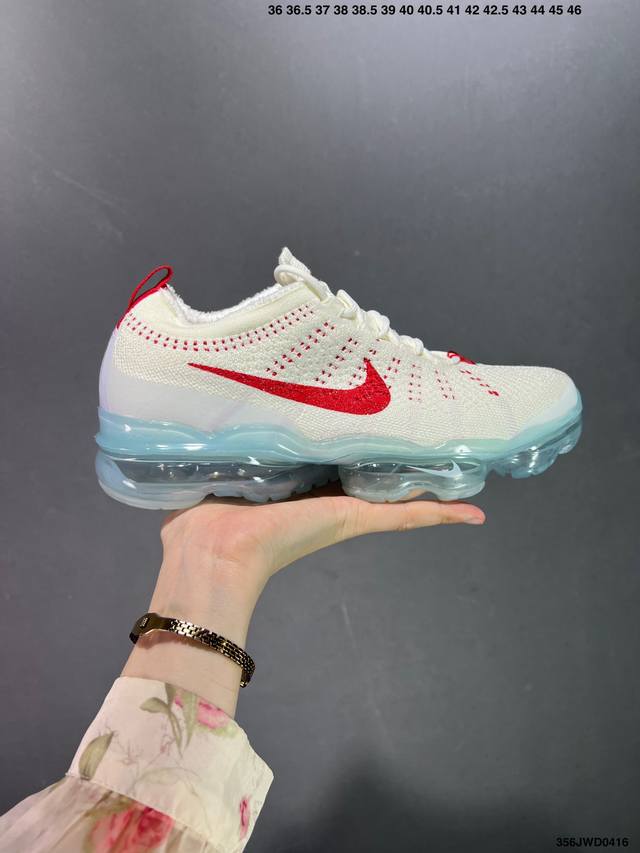 公司级nike Air Vapormax Flyknit 全新配色 Nike气垫慢跑鞋，极致用心独立开发氮气充压原底气垫，进口针车机台 一针一线校准公司，完美还