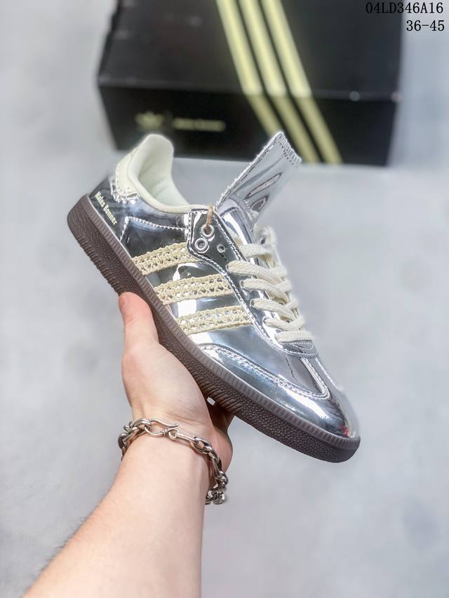 简介：真标阿迪达斯三叶草adidas Originals Samba Vegan Og桑巴舞系列 绅士德训足球风百搭低帮休闲运动板鞋 货号: Id6024 米棕