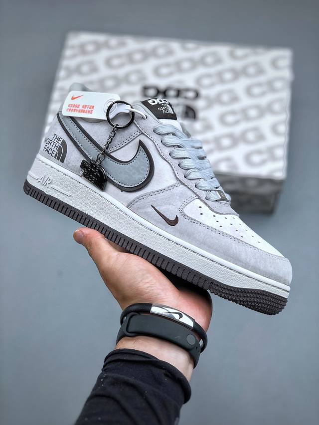 Nike Air Force 1 Low 07 X Cdg X The North Face 白灰原楦头原纸板 打造纯正低帮空军版型专注外贸渠道 全掌内置蜂窝气