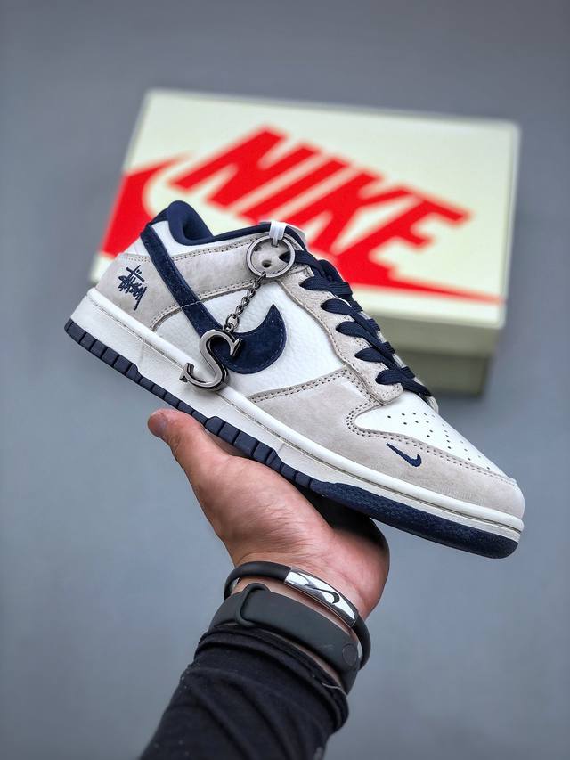 Nike Sb Dunk Low X Stussy 斯图西白蓝纯原大厂出品 极力推荐原装头层材料 独家版型蒸餾加工帶來的是更好的视觉和脚感体验大厂纯原品质出货