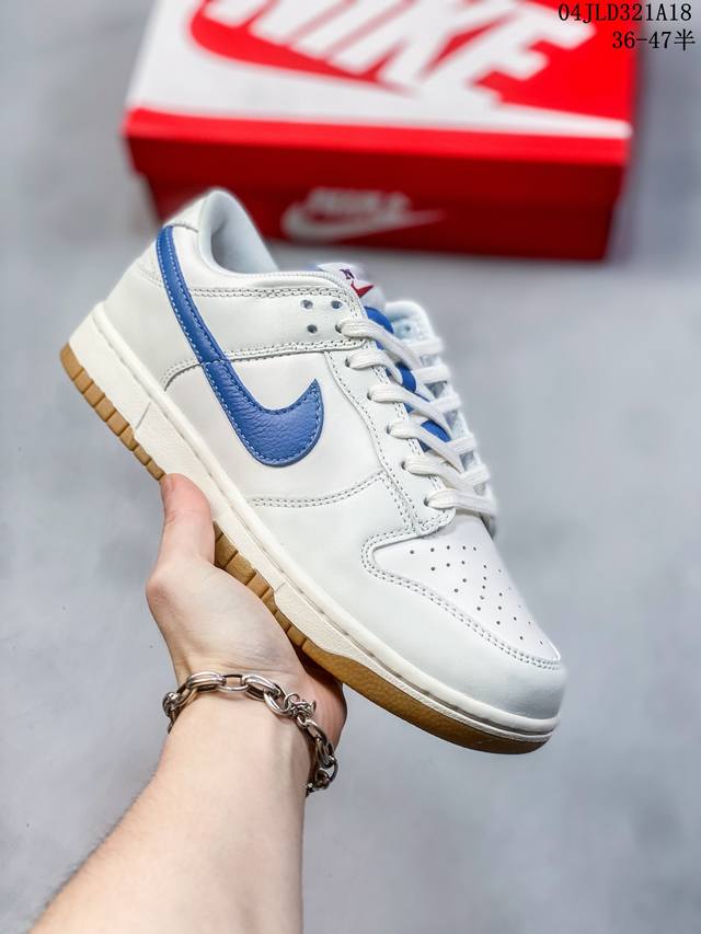 公司级带半码 耐克nike Sb Dunk Low 扣篮系列复古低帮休闲运动滑板板鞋。采用脚感柔软舒适zoomair气垫，有效吸收滑板等极限运动在落地时带来的冲