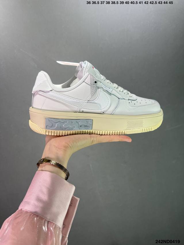 公司级特价nike Air Force 1 Low 原装级别 原楦头原纸板 打造纯正空军版型专注外贸渠道 全掌内置蜂窝气垫 原盒配件 原厂中底钢印、拉帮完美 货