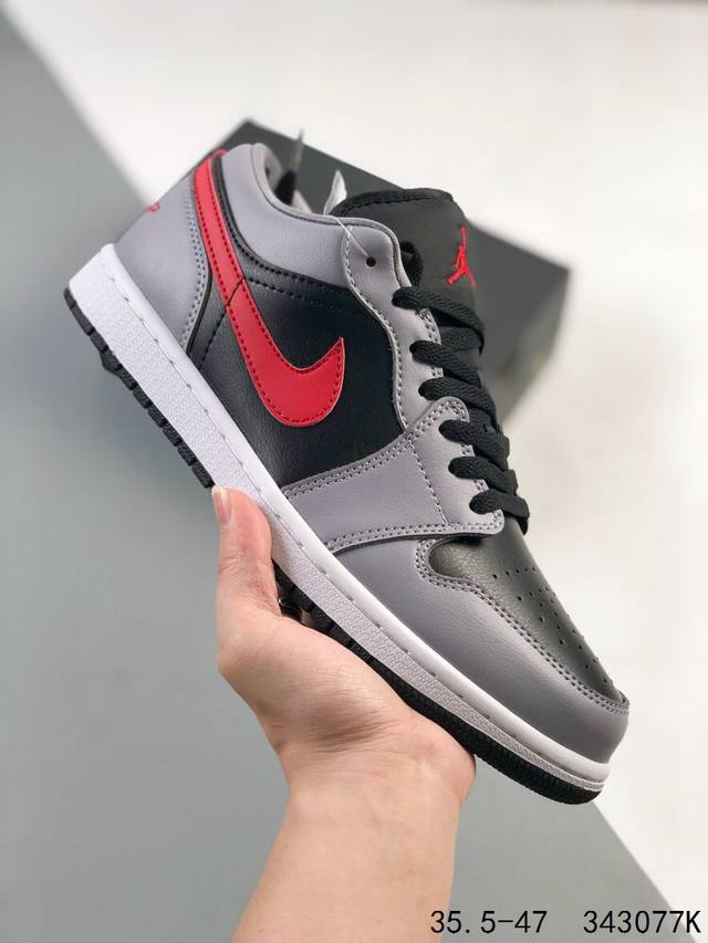 公司级真标带半码！ 乔丹air Jordan 1 Low Aj1 Wh 乔1 低帮复古文化休闲运动篮球鞋。凭借出色的性能和吸睛的外观， Air Jordan直是