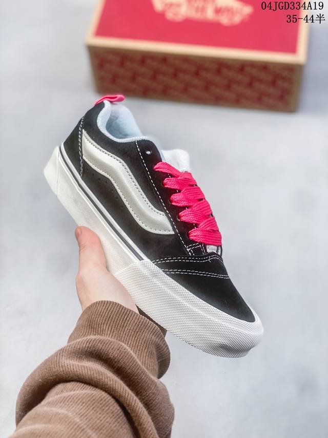 超火的vans面包鞋平替款来了~~ Vans Classics Knu Skool 2024 春季系列肥胖版大logo蓝白色经典面包鞋土豆鞋休闲帆布鞋 Imra