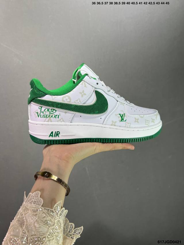 Nike Air Force 1 Low 07 原楦头原纸板 打造纯正低帮空军版型 专注外贸渠道 全掌内置蜂窝气垫 原盒配件 原厂中底钢印、拉帮完美 官方货号：