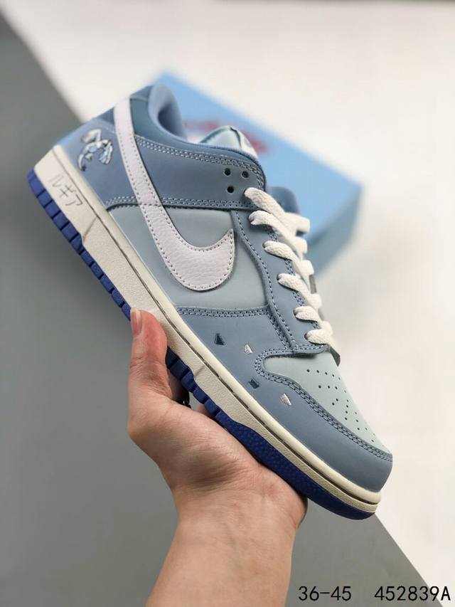 真标带半码！ 耐克nike Sb Dunk Low 复古低帮休闲运动滑板板鞋。采用脚感柔软舒适zoomair气垫，有效吸收滑板等极限运动在落地时带来的冲击力，为