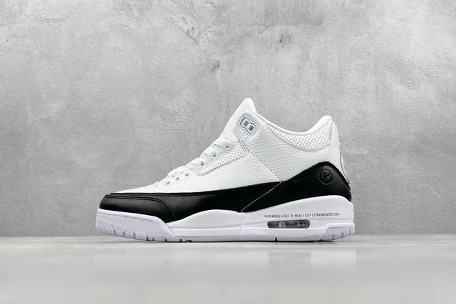 Tnt Air Jordan 3 藤原浩闪电联名 原楦原纸板开发 确保原汁原味 原厂皮料质感色泽绝无偏差 全新底模 清洁度及喷漆效果完美 缜密拉帮及中底钢印细节