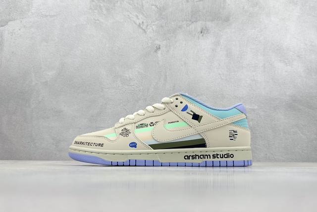 Dk版 Nike Dunk Low 保时捷 此款设计灵感来源于轻定制，用符合美学逻辑的色彩作为设计的基石，整体简约而不简单，牛仔布作为整体设计的点睛之笔也拉高了