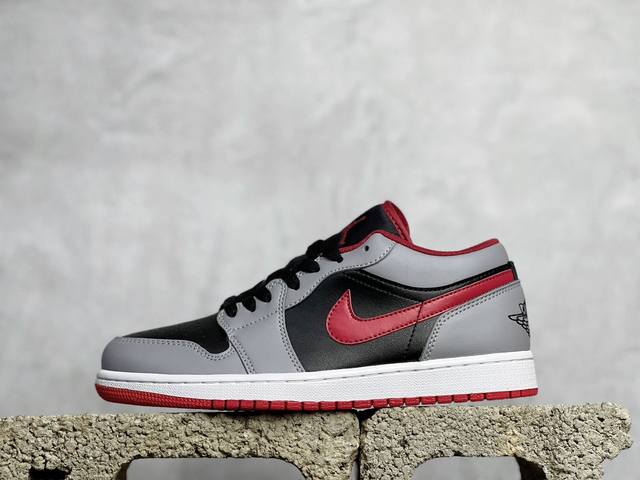 Air Jordan 1 Low 灰白黑红 Aj1乔1低帮休闲板鞋 同步官方配色 市场唯一独家头层皮打造 原鞋原档案开发 原厂皮料 原档冲孔鞋头 正确满胶鞋垫